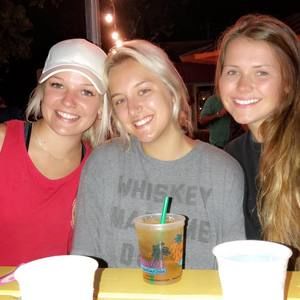 Meet your Posher, Chelsie